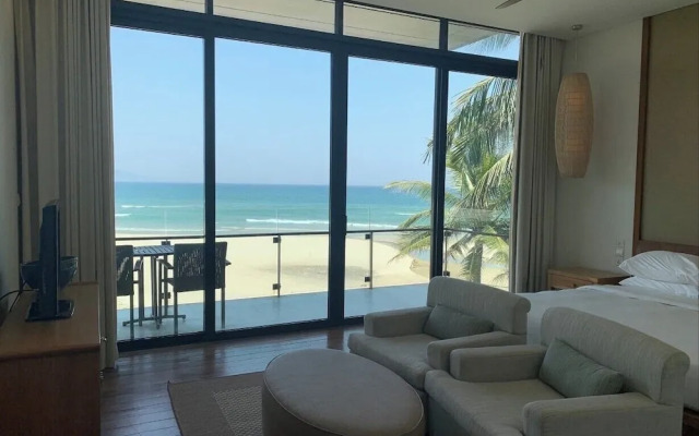 Beachfront Villa in Danang Resort & Spa