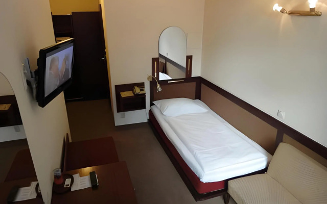 Continental Hotel-Pension