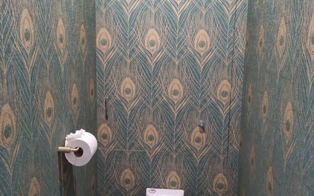 Un Moment Suspendu Pour Couple : Houseboat « Trampoline sur Leau »