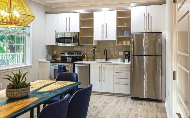 Beach Club Modern Condo C Bldg