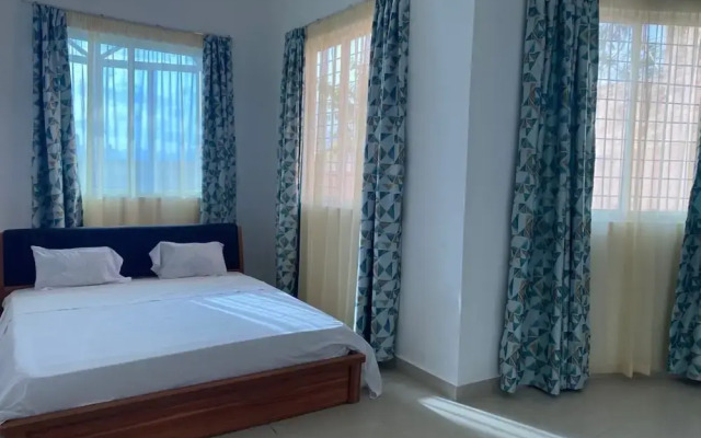 Lux Suites Mkomani Beachfront Apartment