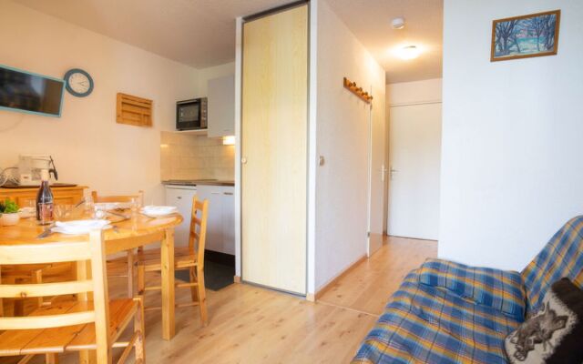 Les Mousquetons 24101