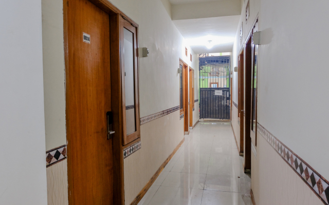 OYO 1293 Dei Residence Arjosari