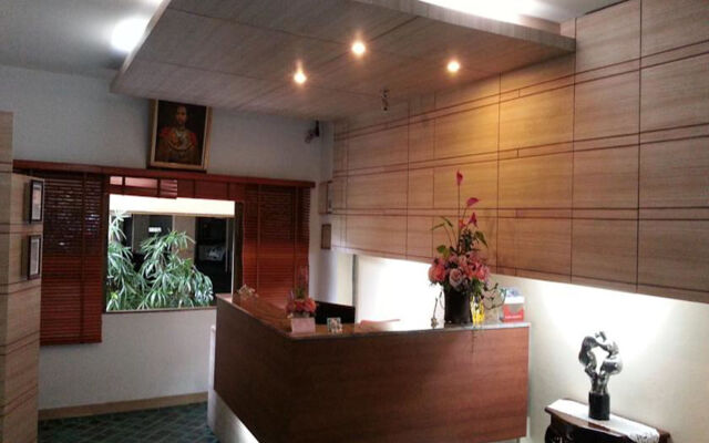 Central Place Hotel