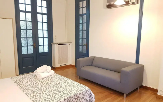 Erra - Aegean - Neoclassical - Athens Center,200m²,5 BD,2.5 BATH