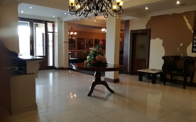 Hotel Savera