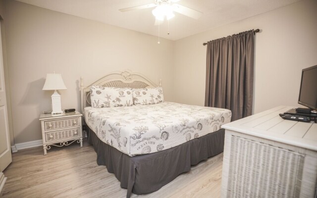 Pelican Beach Resort by Panhandle Getaways
