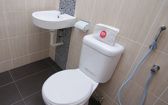 Nida Rooms Chemor Railway Line at DS Hotel