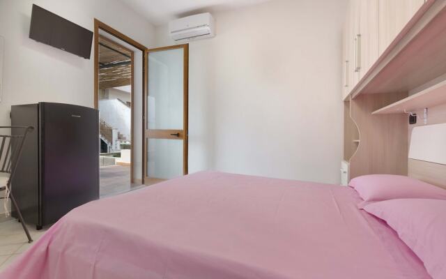 2215 Villetta Enea - Mono 2 by Barbarhouse