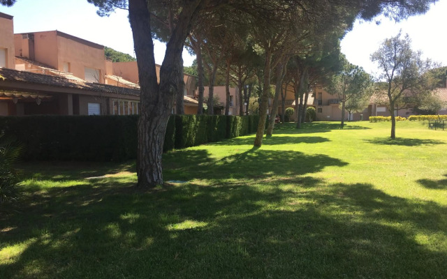 Adosado Residencial el Trébol Urbanización Novo Sancti Petri