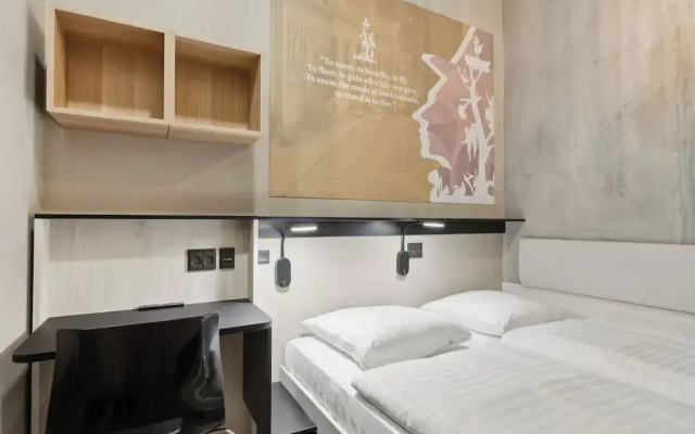 Hotel Fyrtøjet - We give less You save more