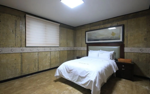 MoonLight Motel