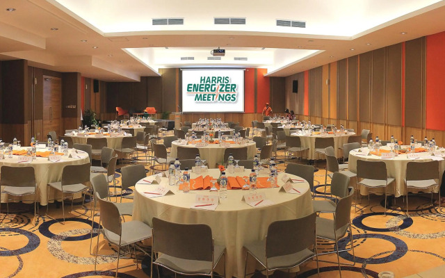 HARRIS Hotel & Residence Riverview Kuta Bali