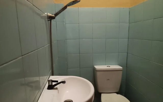OYO 93479 Hotel Jaguar Sentani