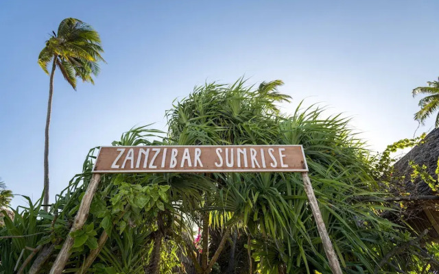 Zanzibar Sunrise at Bandas