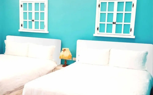 Happiness Color Fun B&B