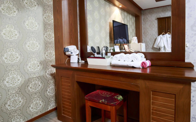Galleria Hotel