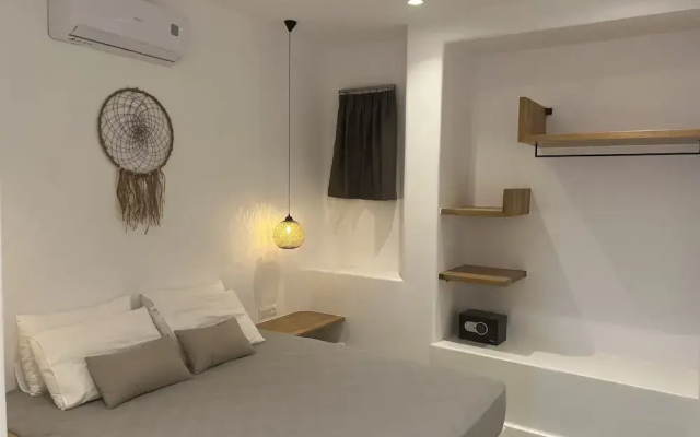 Sunset Hill Suites
