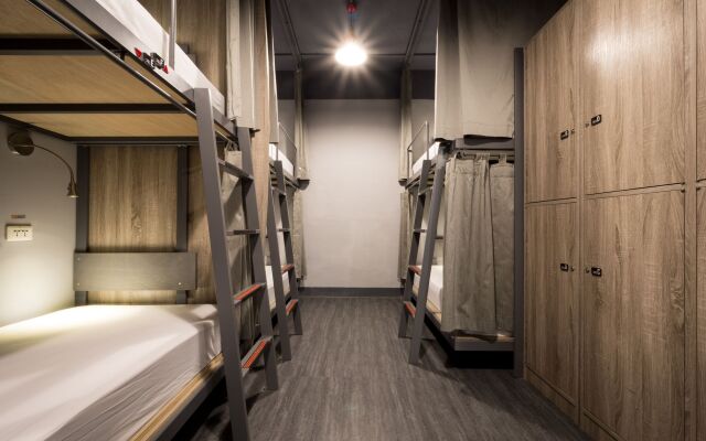 Taipei Travelers International Hostel