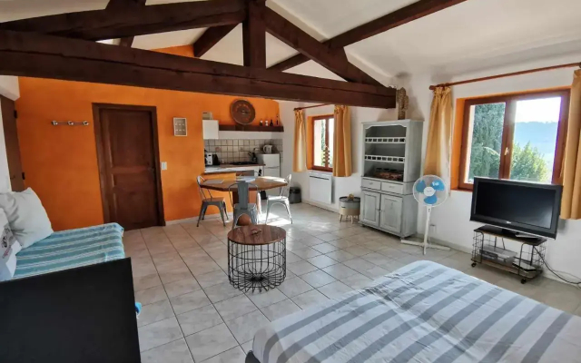 Gites Colline De Sollies