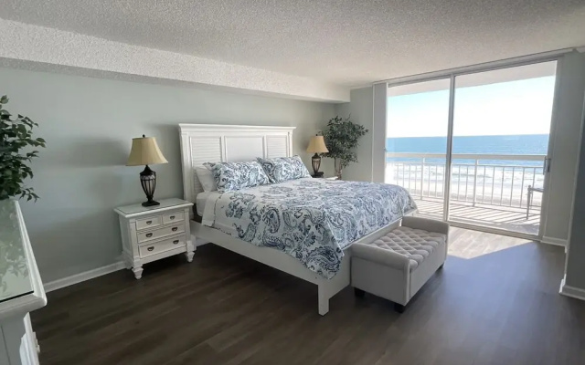 310 South Hampton 2 Bedroom Condo, Myrtle Beach