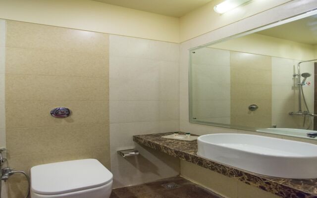 OYO 2377 Hotel Residency
