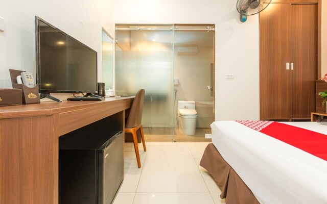 OYO 1011 Orchids 4 Hotel