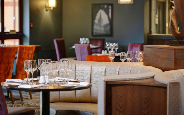 BEST WESTERN Brook Hotel