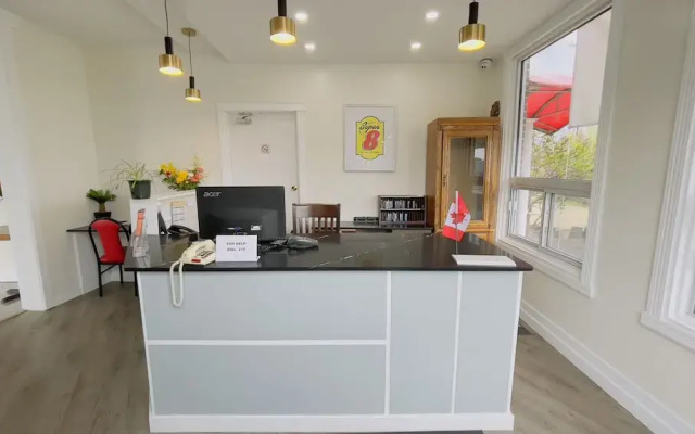 Super 8 by Wyndham Pembroke