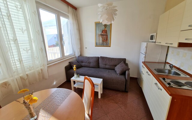 Apartments Damjanka