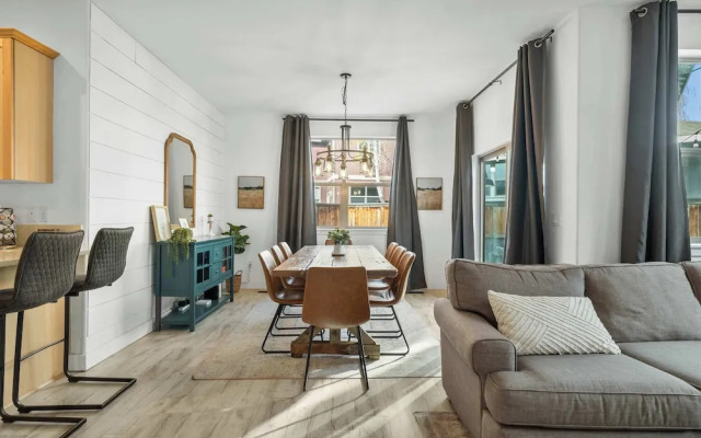 Hot-tub, 30 min From Mt. Bachelor