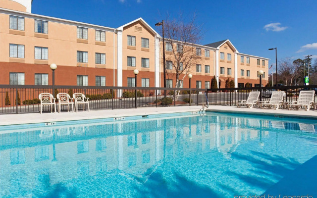 Holiday Inn Exp Winston Salem by IHG