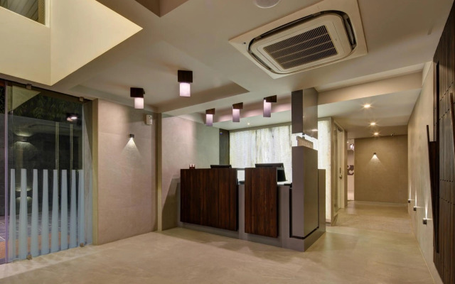 Hotel Carrefour