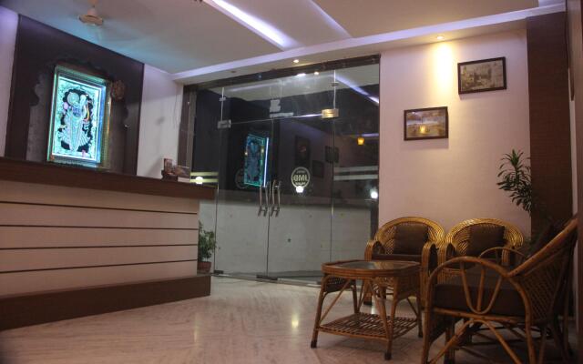 Hotel J M D Palace
