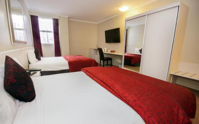 Isa Hotel