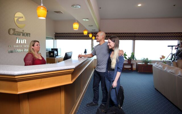 Clarion Inn Surfrider Resort