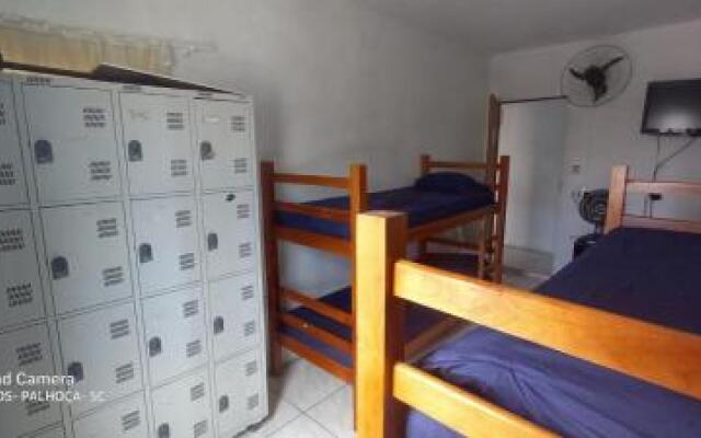 Hostel Canarios