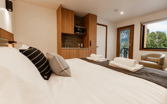 Novotel Lake Crackenback Resort & Spa