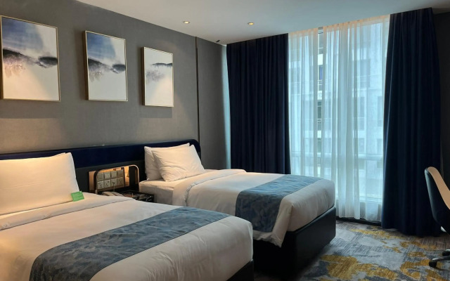 Ames Hotel