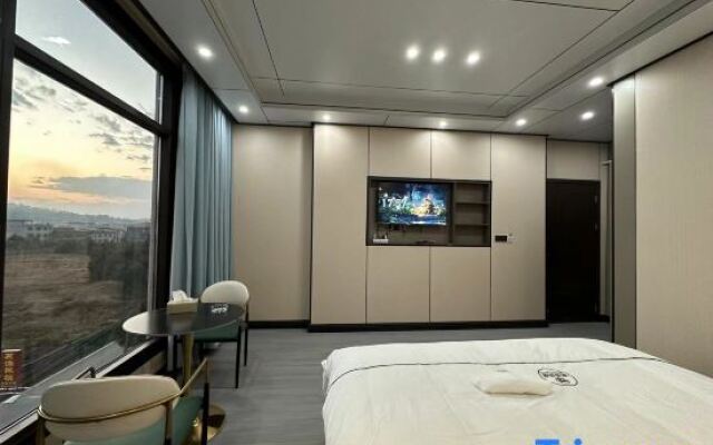 Yizhang Yiliu Town Minglian Hot Spring B&B