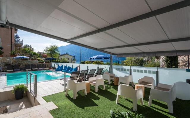 Hi Hotels Torbole Pool & Spa