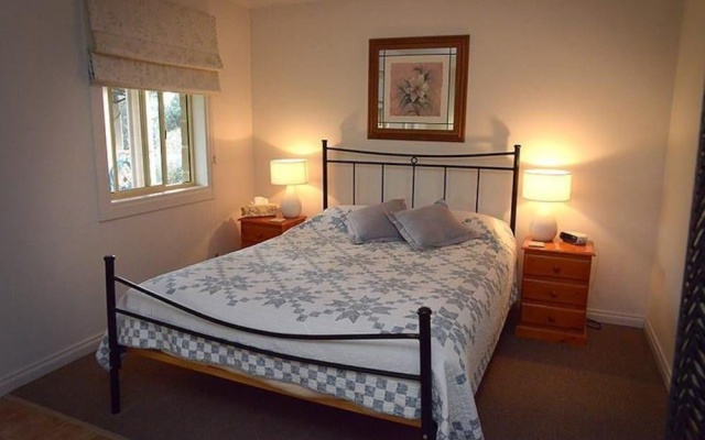 Riesling Trail and Clare Valley Cottages – Guest Rooms – Clare