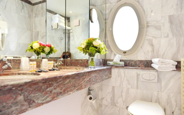 Hotel Unic Renoir Saint Germain