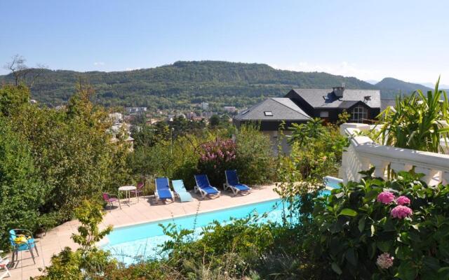 Studio indépendant dans villa avec piscine à Gap