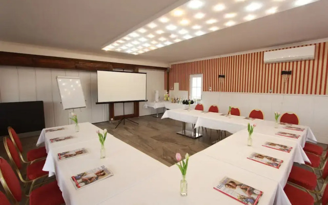 Strandhotel Buckow Resort & SPA