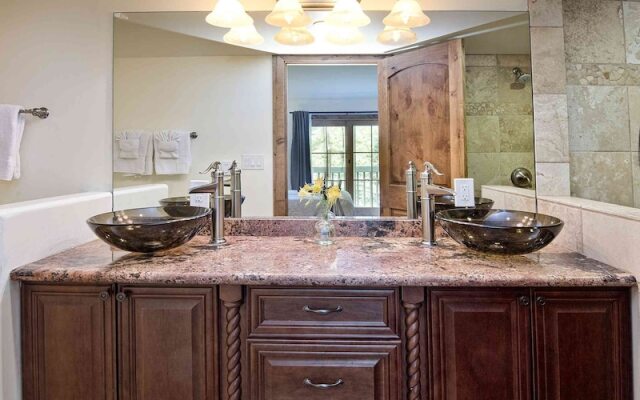 Timberfalls 1005 3 Bedroom Condo by RedAwning