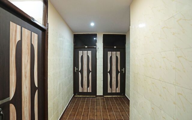 OYO 22663 Qlark Rooms & Lawn