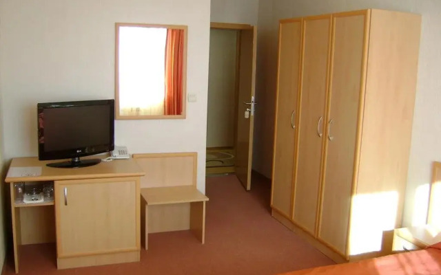 Hotel Treshtenik