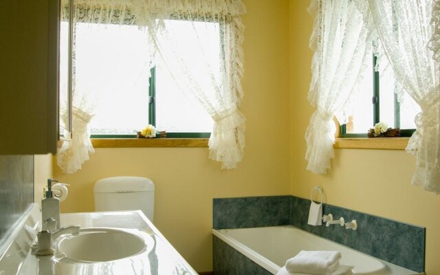 Burilda Waters Port Arthur Accommodation