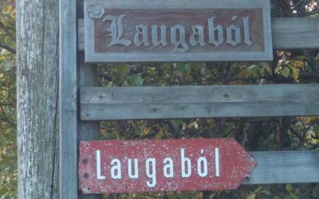 Laugabol